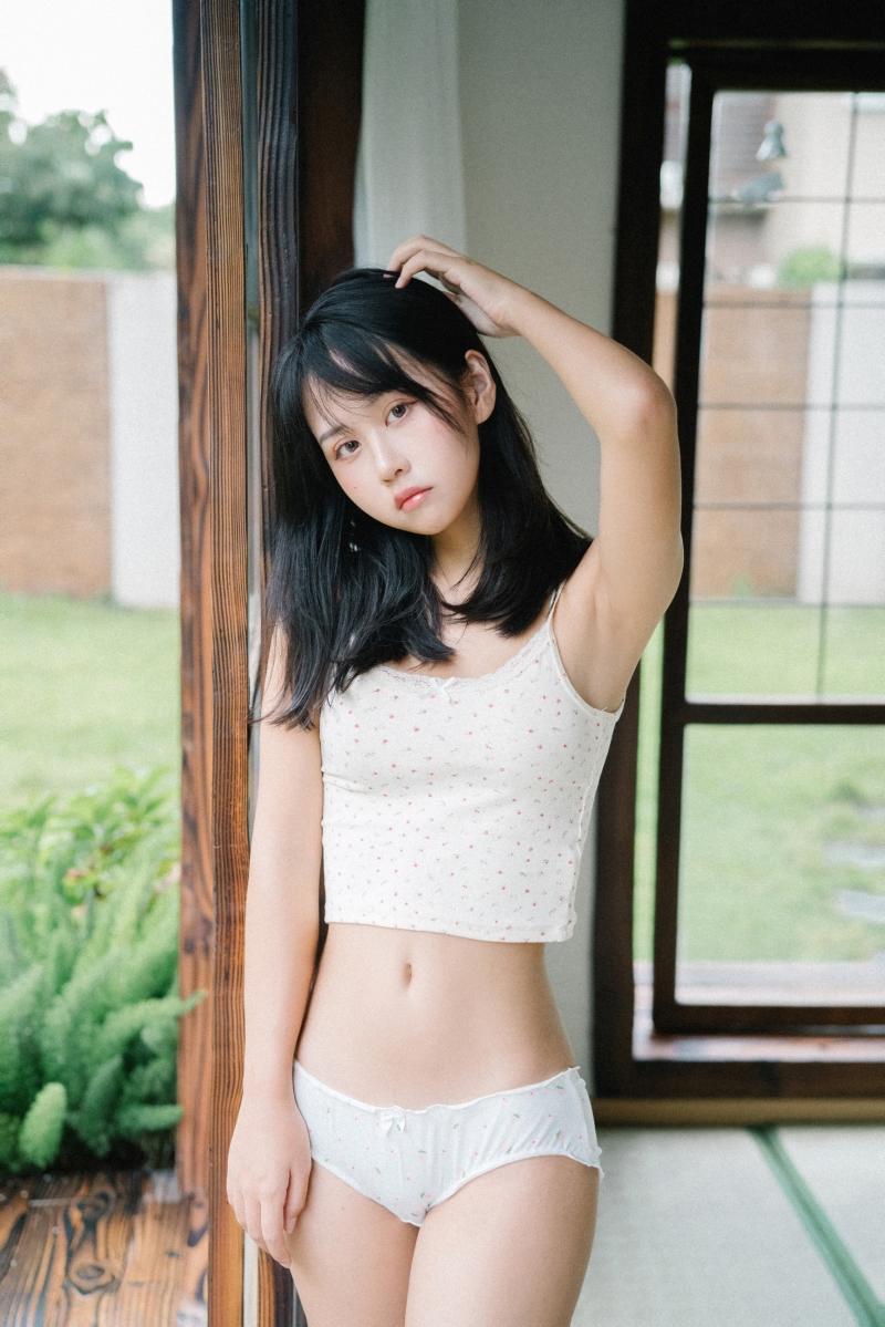 【收藏版】-萌芽儿o0 夏天的尾巴 [45P-431MB]