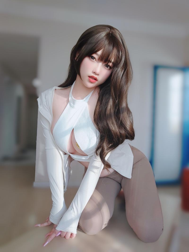 【高端精品】-女主K 瑜伽服[102P-370MB]