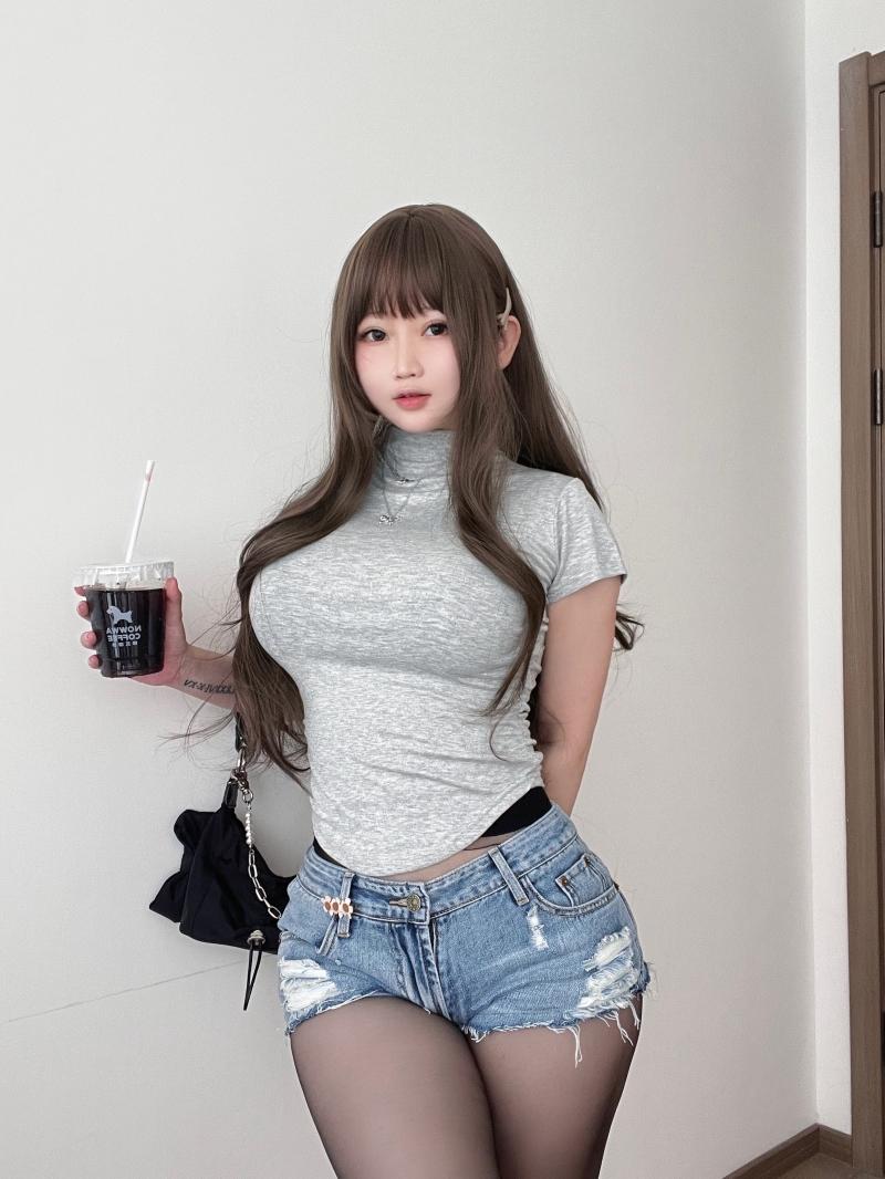 【超级漂亮】-是依酱吖 学姐的背影 [38P5V-756MB]