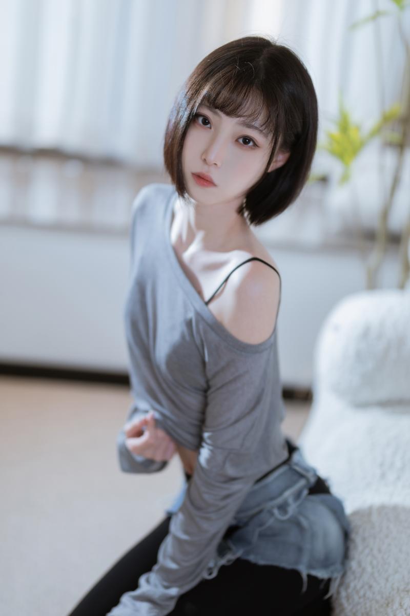 【美女推荐】-许岚LAN 半透毛衣 [40P-568MB]