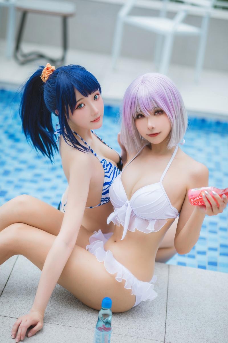 【不看后悔】-Momoko葵葵 &038;瓜希酱 SSSS.GRIDMAN宝多六花&038;新条茜 泳装[85P-472MB]