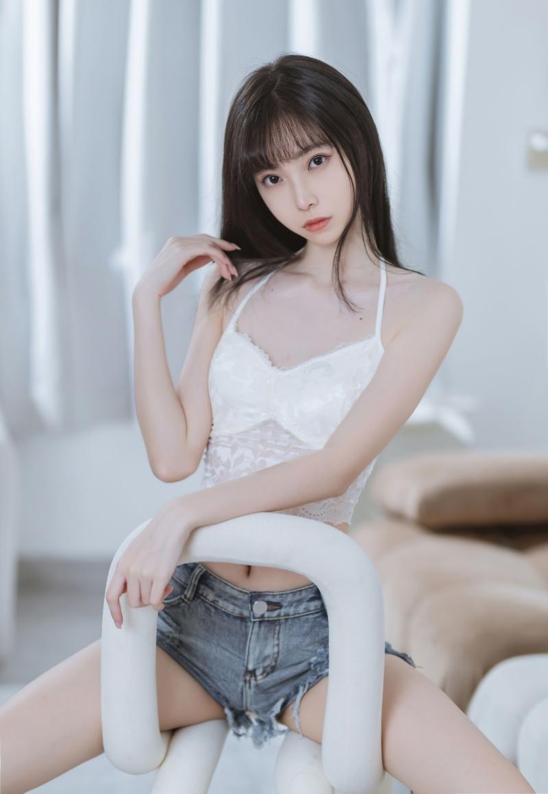【珍藏版】-许岚LAN 纯欲吊带[40P-209MB]