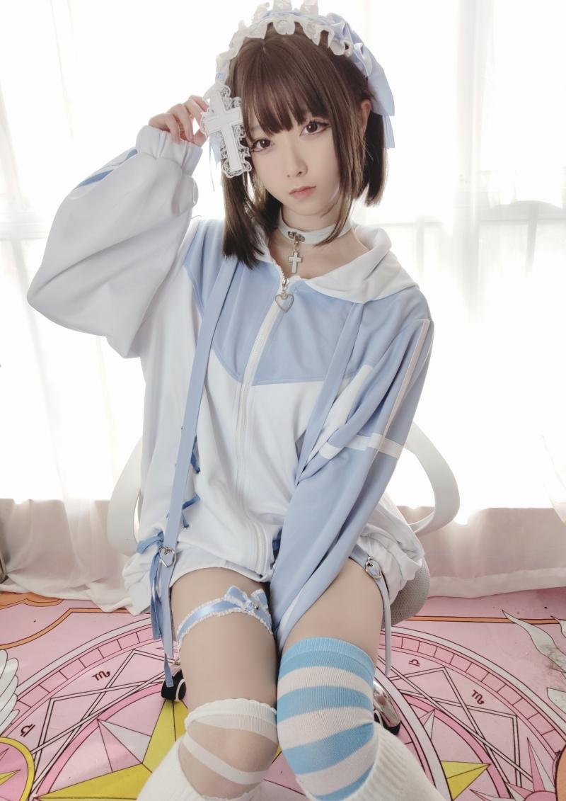 【美女推荐】-朝雾爱 常服 [24P-81MB]