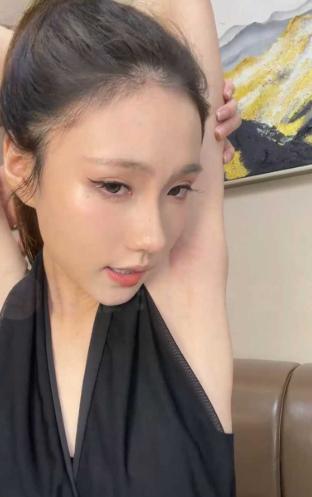 御姐氛围感私拍｜胆胆 高价定制绝版私房合集🔥