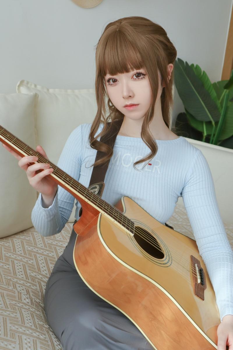 【精品资源】-朝雾爱 吉他妹妹 [26P-331MB]