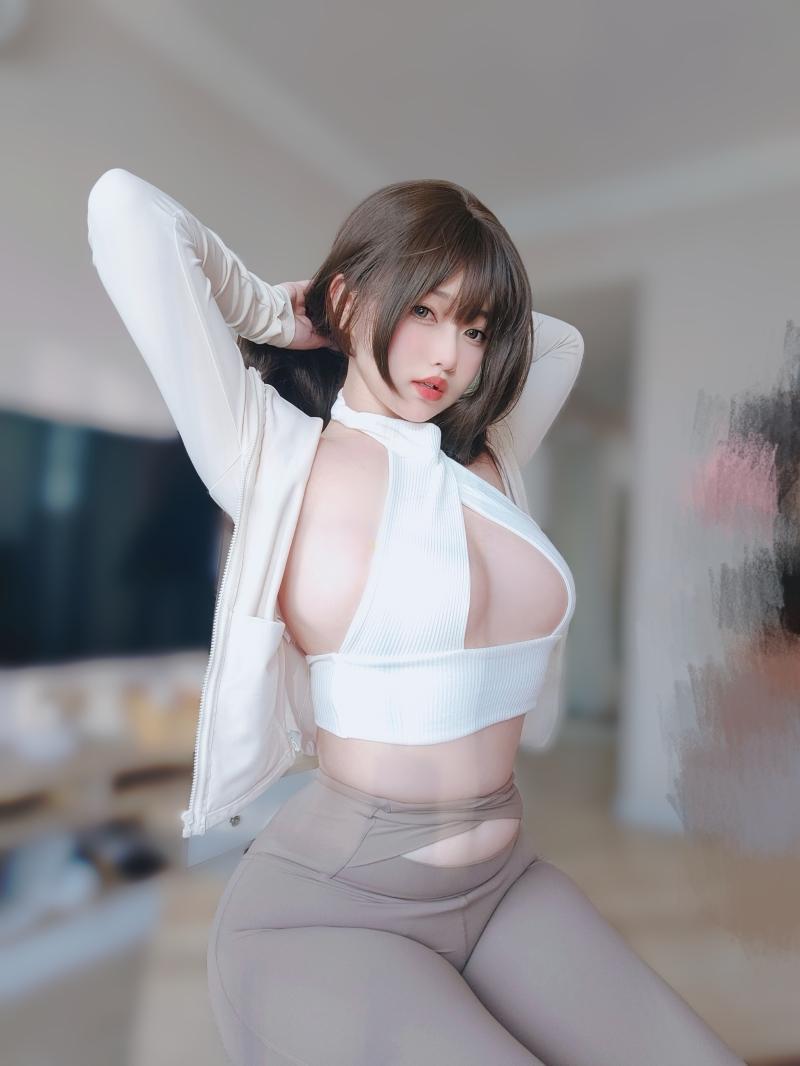 【高端精品】-女主K 瑜伽服[102P-370MB]