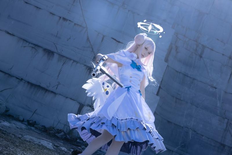 【完美coser】-G44不会受伤 COS图片集 未花[21P-235MB]