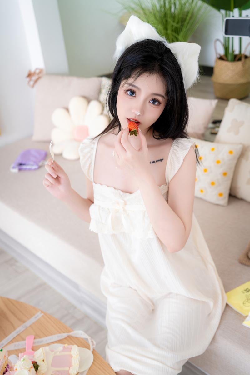 【美女推荐】-桃良阿宅 蛋糕[34P-197MB]