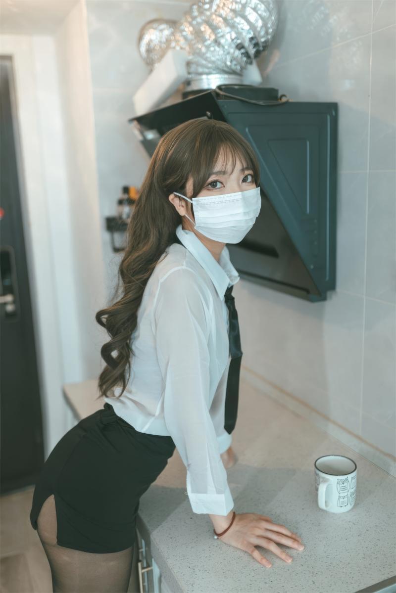 【非常赞】-杏仁曲奇 OL额外时间[61P-315MB]