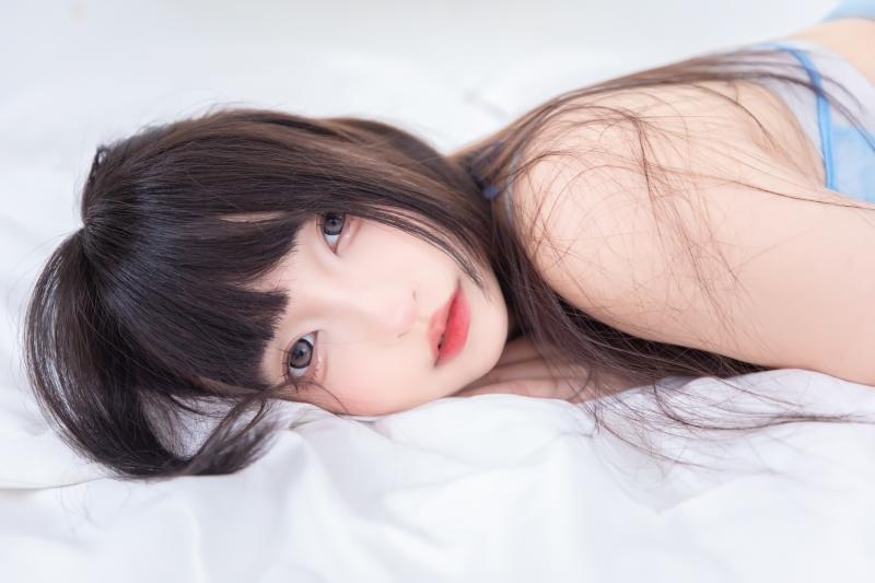 【优质作品】-神楽坂真冬 趾间飞行 [75P2V-260MB]