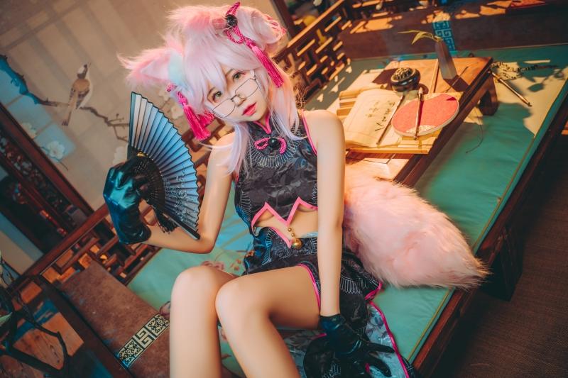 【非常赞】-猫君君_MaoJun 杀阶秘书狐[40P-858MB]