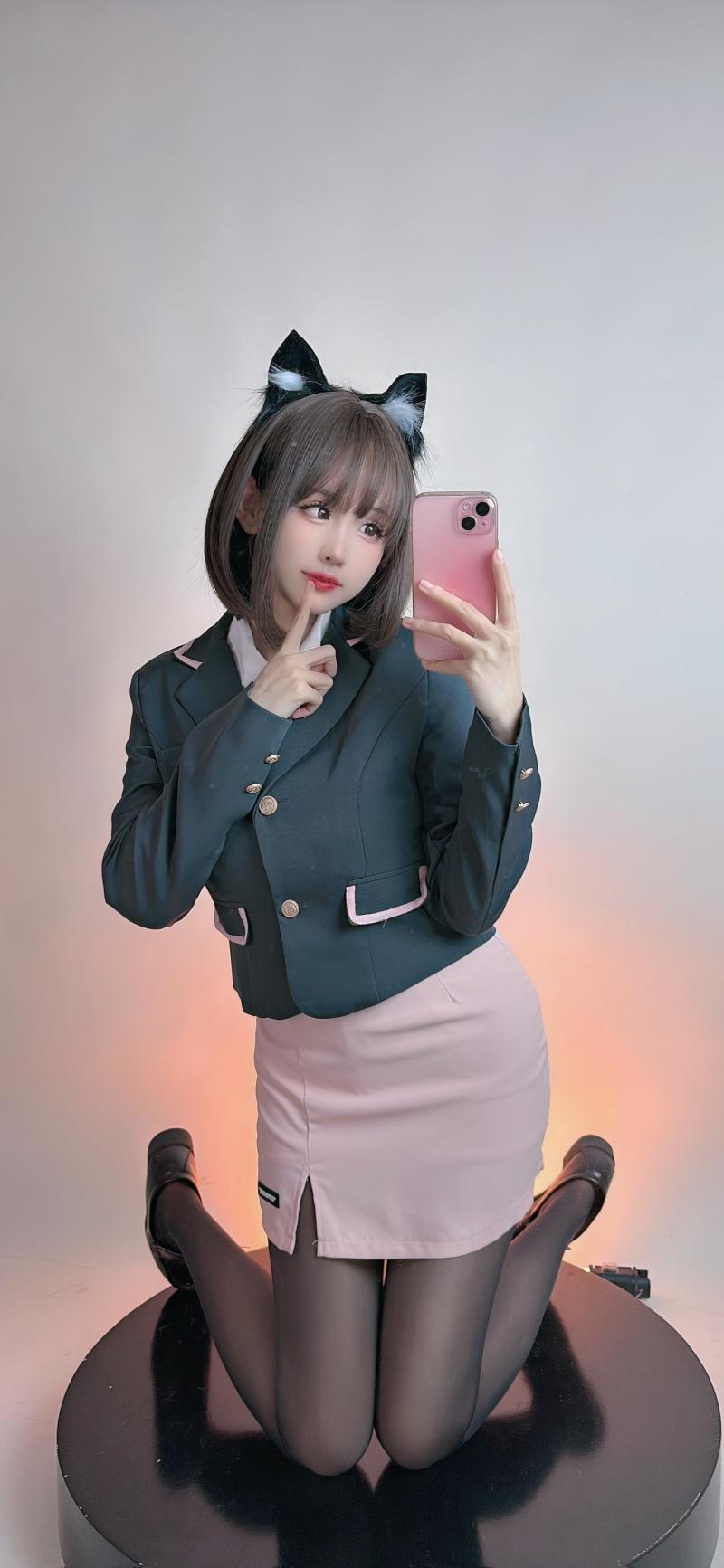 【精品资源】-miko酱ww 23年12月 订阅合集[187P-1.43GB]