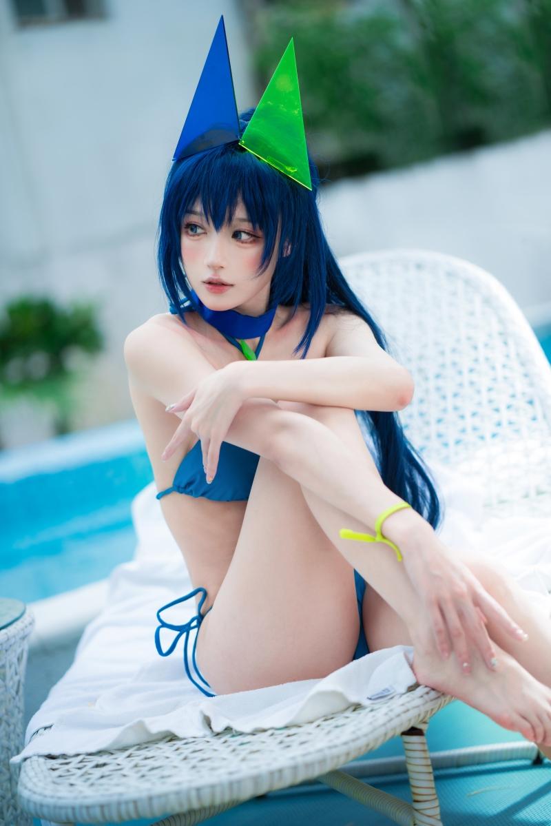 【精品资源】-阿包也是兔娘 花园泳装