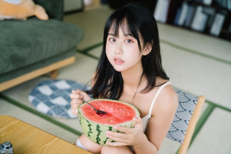 【收藏版】-萌芽儿o0 夏天的尾巴 [45P-431MB]