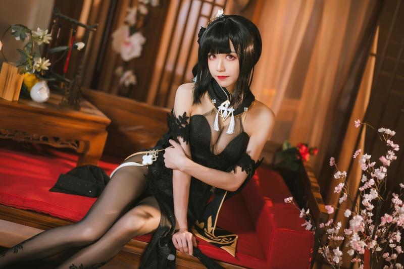 【完美coser】-Tomoyo酱 碧蓝航线 镇海旗袍[54P-329MB]