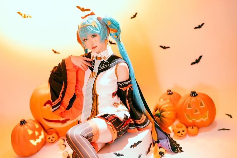 【高端精品】-星之迟迟 10月计划赠品 万圣节MIKU[53P-306MB]