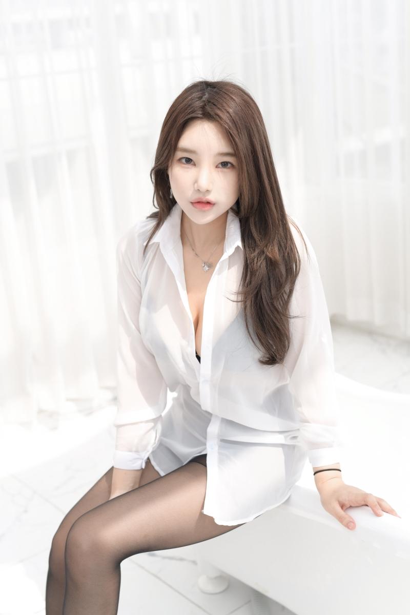 【精美作品】-韩国妹子@Zzyuri(쮸리) 作品合集 [23套][持续更新]