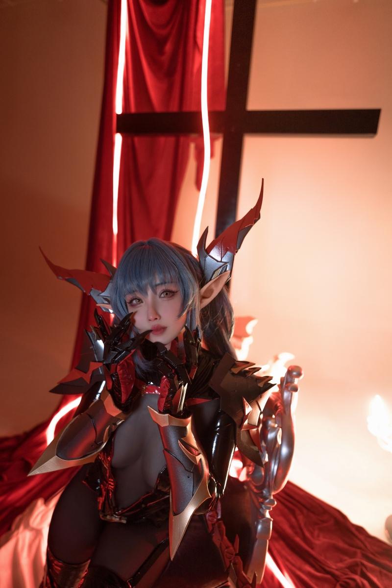 【完美coser】-rioko凉凉子 碧蓝航线 雷根斯堡[40P-550MB]