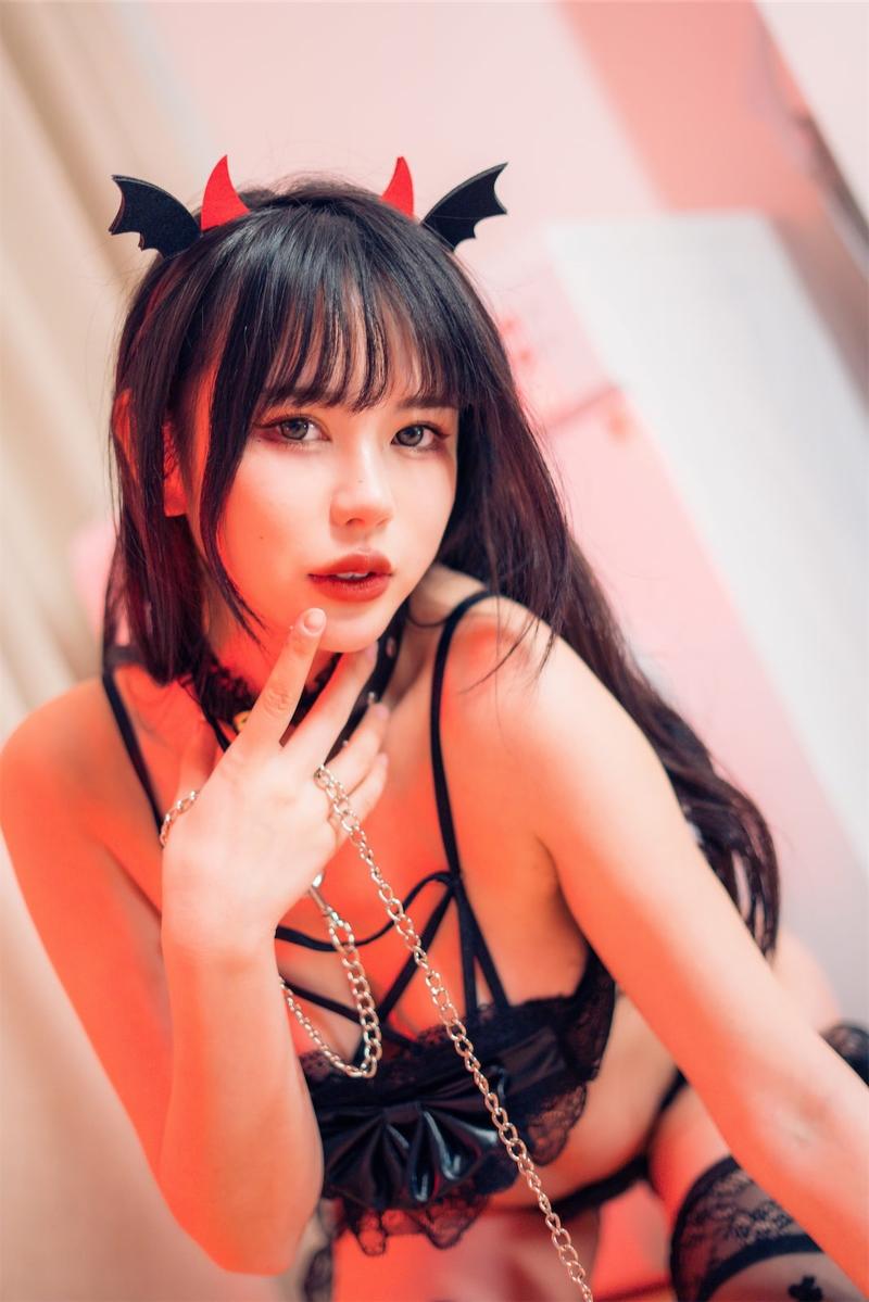 【完美佳人】-Tina很妖孽呀 魅魔姐姐[56P-231MB]