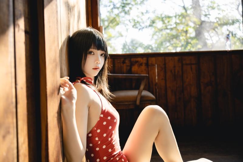 【值得珍藏】-桜桃喵 红波点 [45P-311MB]