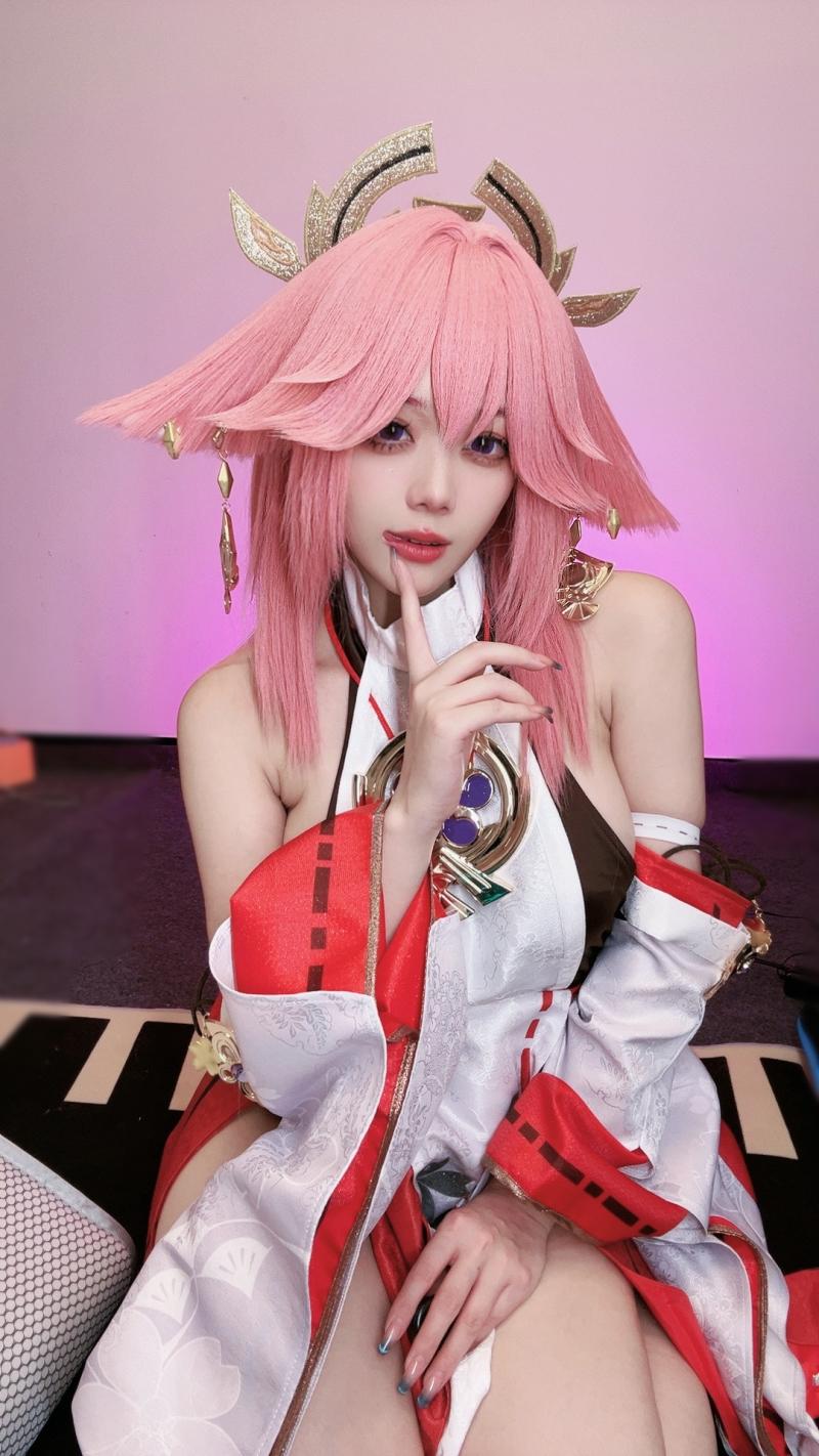 【值得收藏】-九言 八重神子自拍 [35P5V-265MB]