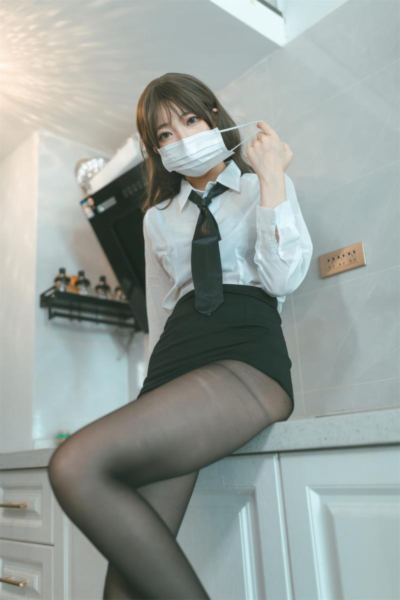 【非常赞】-杏仁曲奇 OL额外时间[61P-315MB]