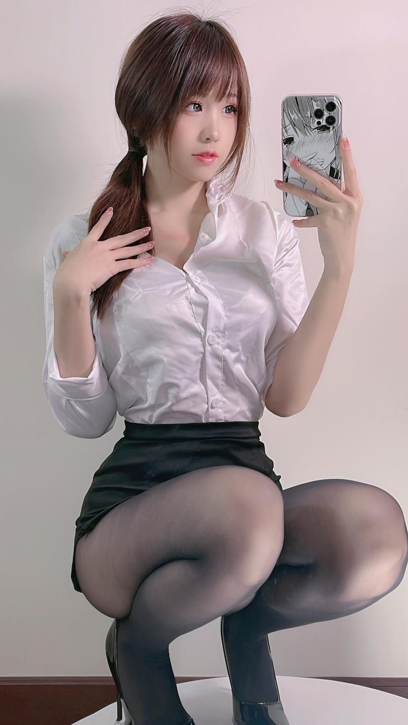 【精美资源】-miko酱ww 自拍系列 の黑斯04[182P-1.32GB]