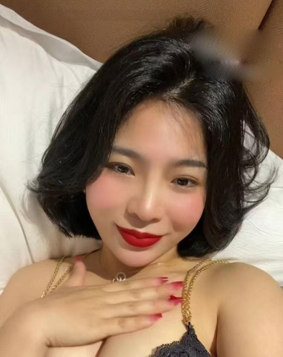 氛围感拉满!网红轩姨高清写真合集|又酷又撩氛围感女神