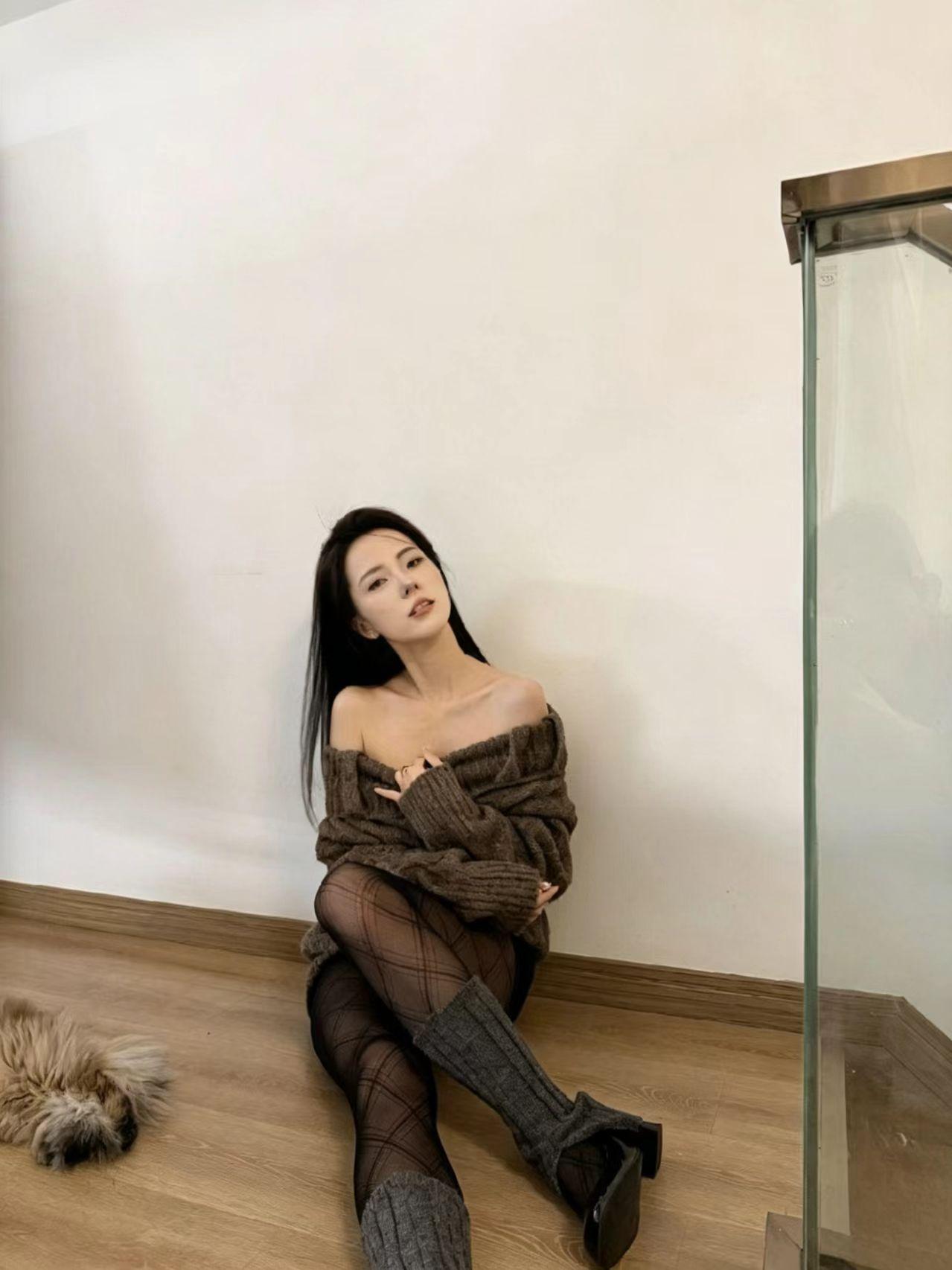反差御姐天花板!网红刑具私密写真合集|明艳火辣质感女神