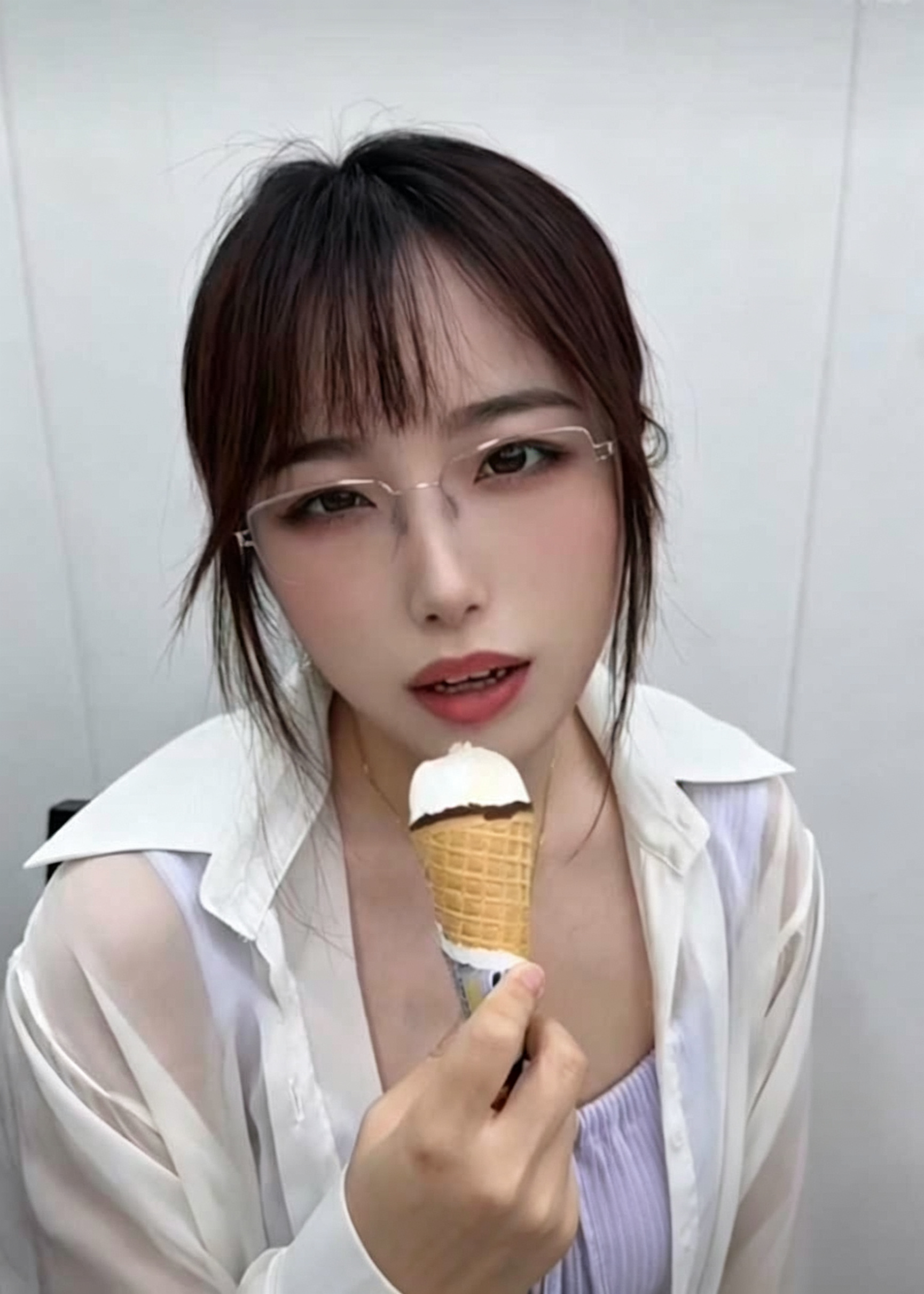 眼镜纯欲少妇|小团嫂 绝版氛围感写真合集🔥
