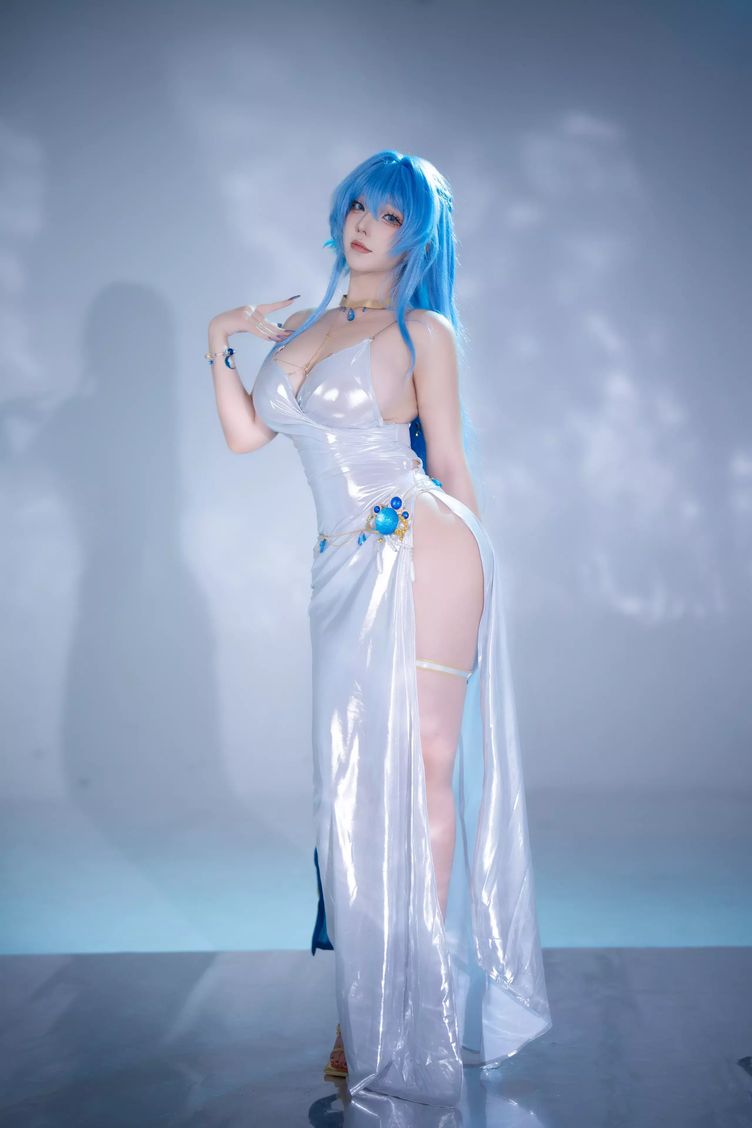 【完美coser】-菌烨tako海伦礼服【9P-2.39MB】