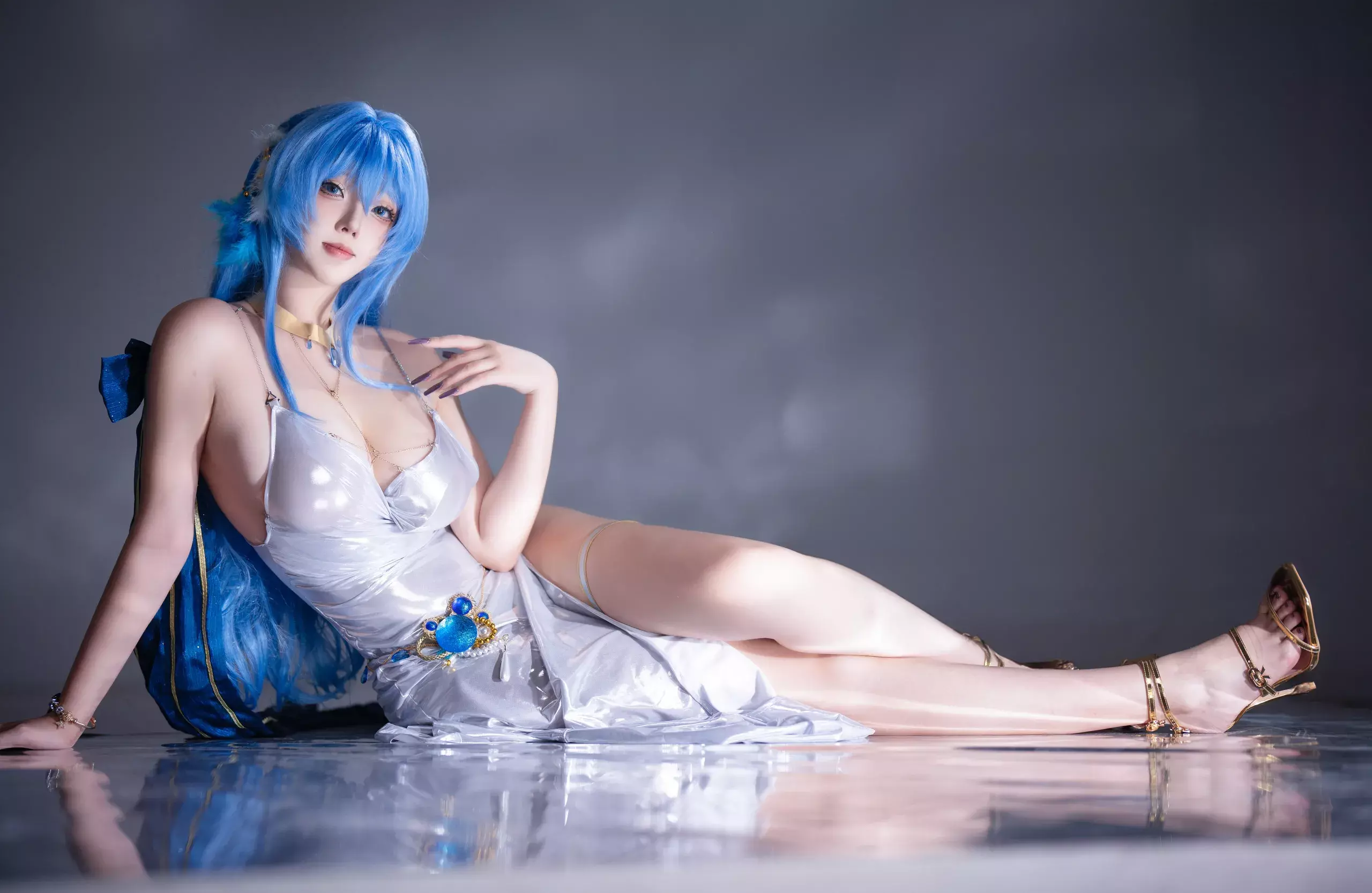 【完美coser】-菌烨tako海伦礼服【9P-2.39MB】