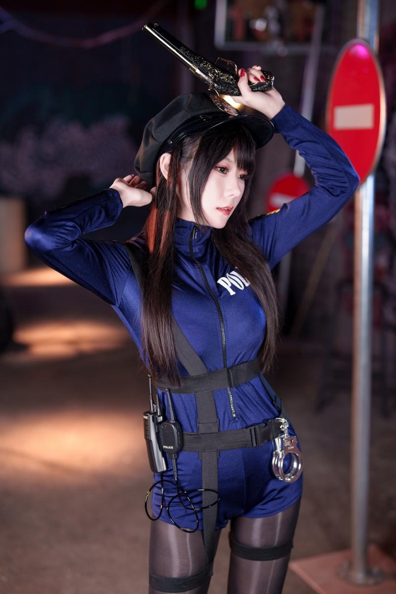 【精美资源】-香草喵露露 十一月舰长 女紧【40P-1V1.54GB】