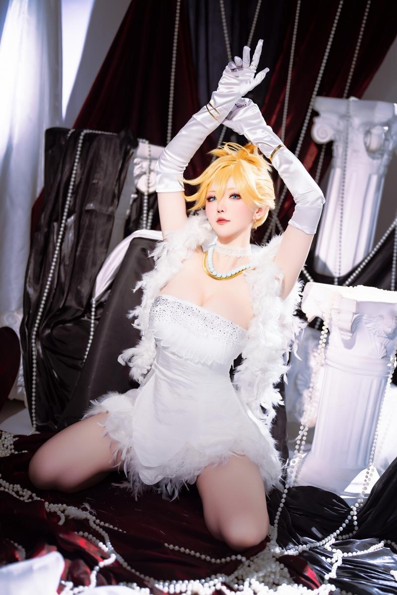 【完美coser】-星之迟迟 吊带袜天使【45P-1V860MB】