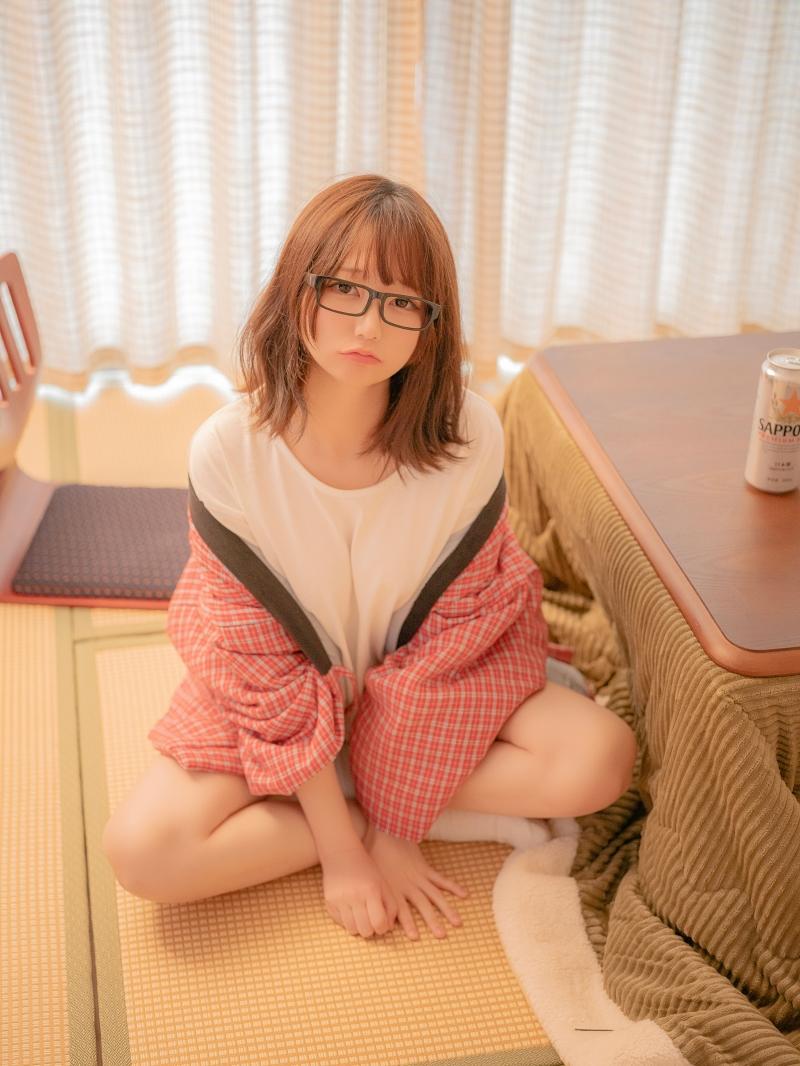【精美作品】-NAGISA魔物喵25年3月1000日元订阅【328P-2V-2.45GB】