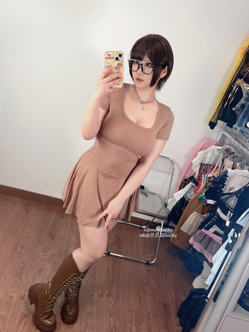 【精美资源】-贝贝琪Becky 桃子水袋-