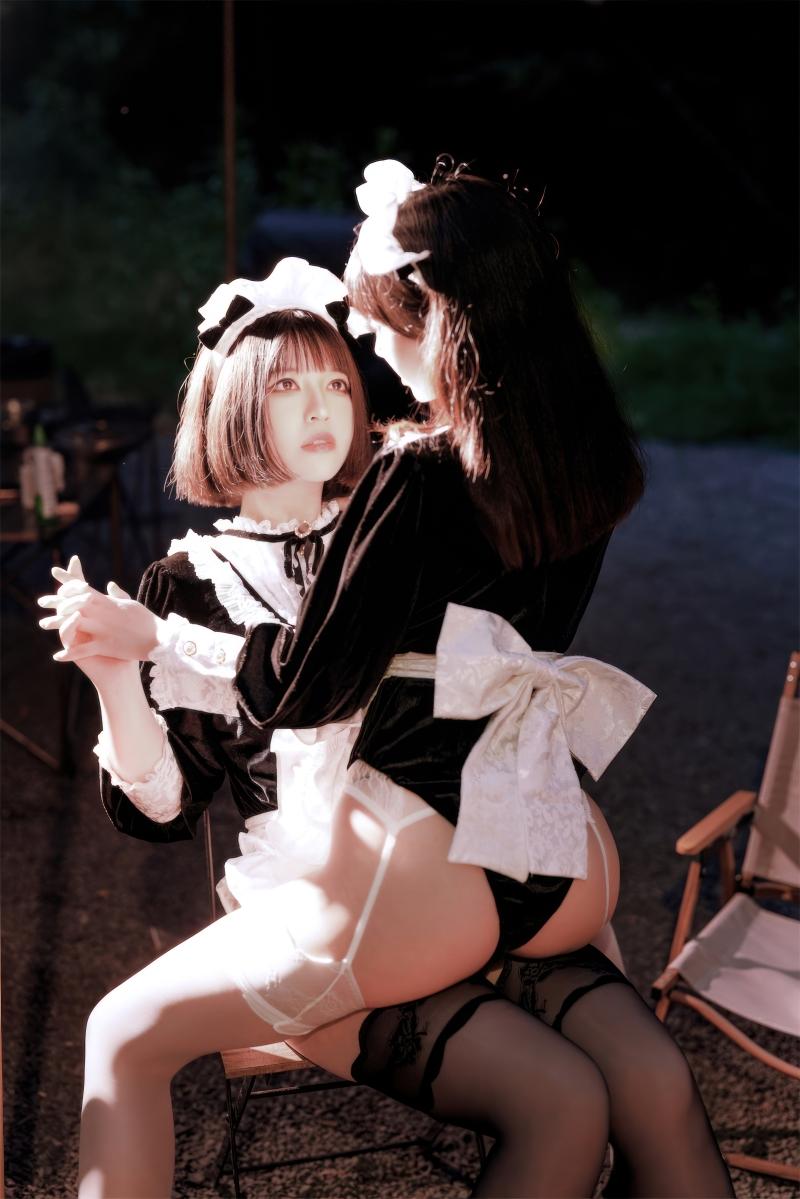 【完美coser】-半半子 メイド姉妹【74P-548MB】