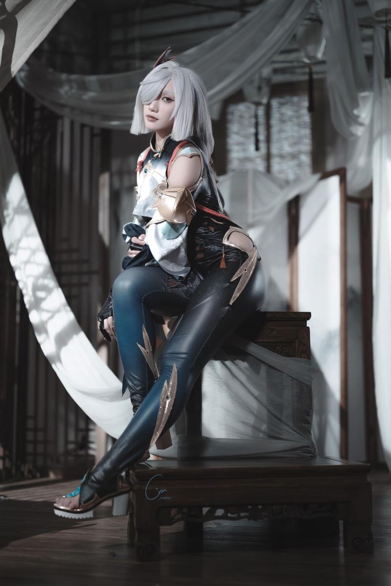 【完美coser】-Cien恩恩 原神申鹤【31P-35MB】