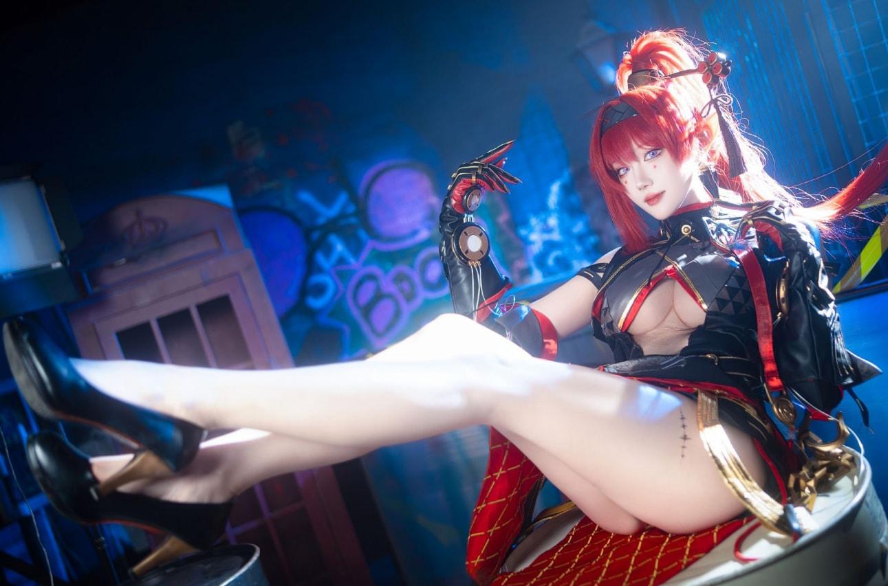 【完美coser】-瓜希酱鸣潮 吟霖