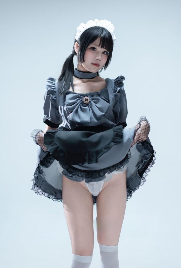 【精美作品】-清水凪手提箱与灰色女仆