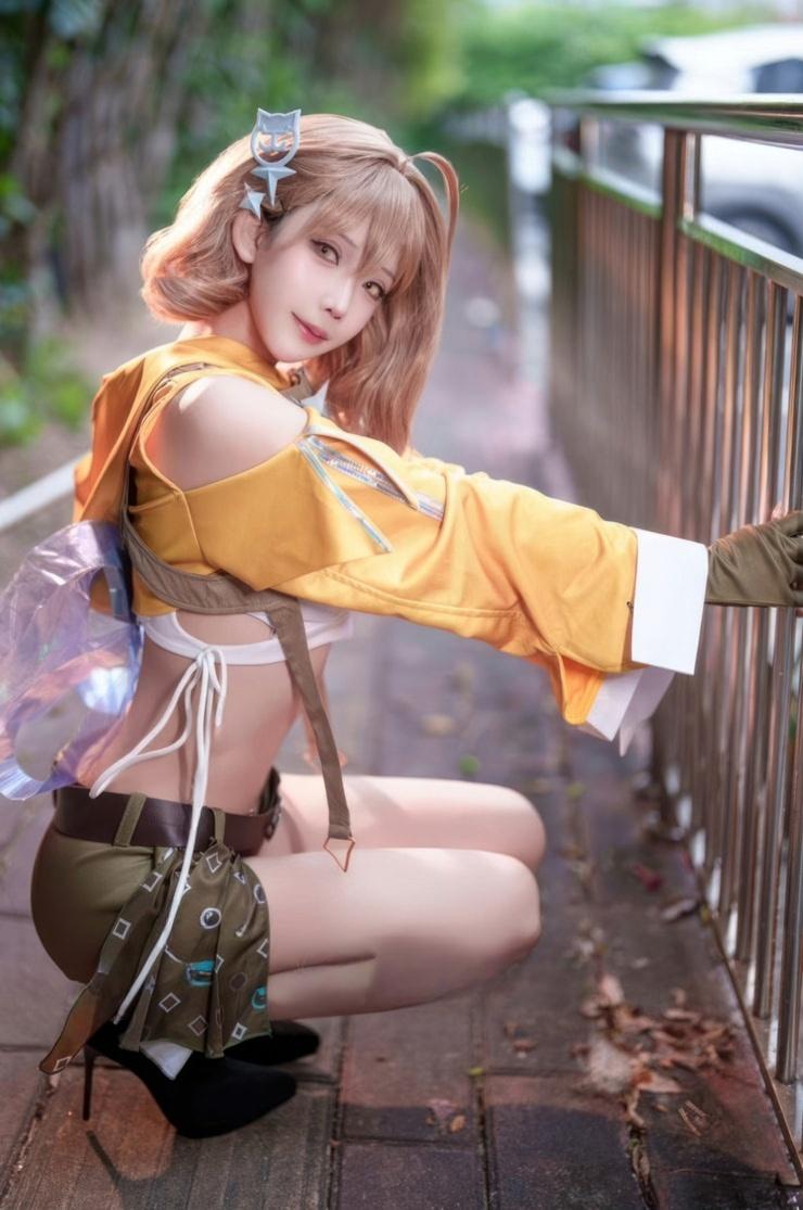 【快来一看】-抱走莫子AA萤火虫动漫嘉年华-胜利女神：妮姬 阿妮斯 超级巨星