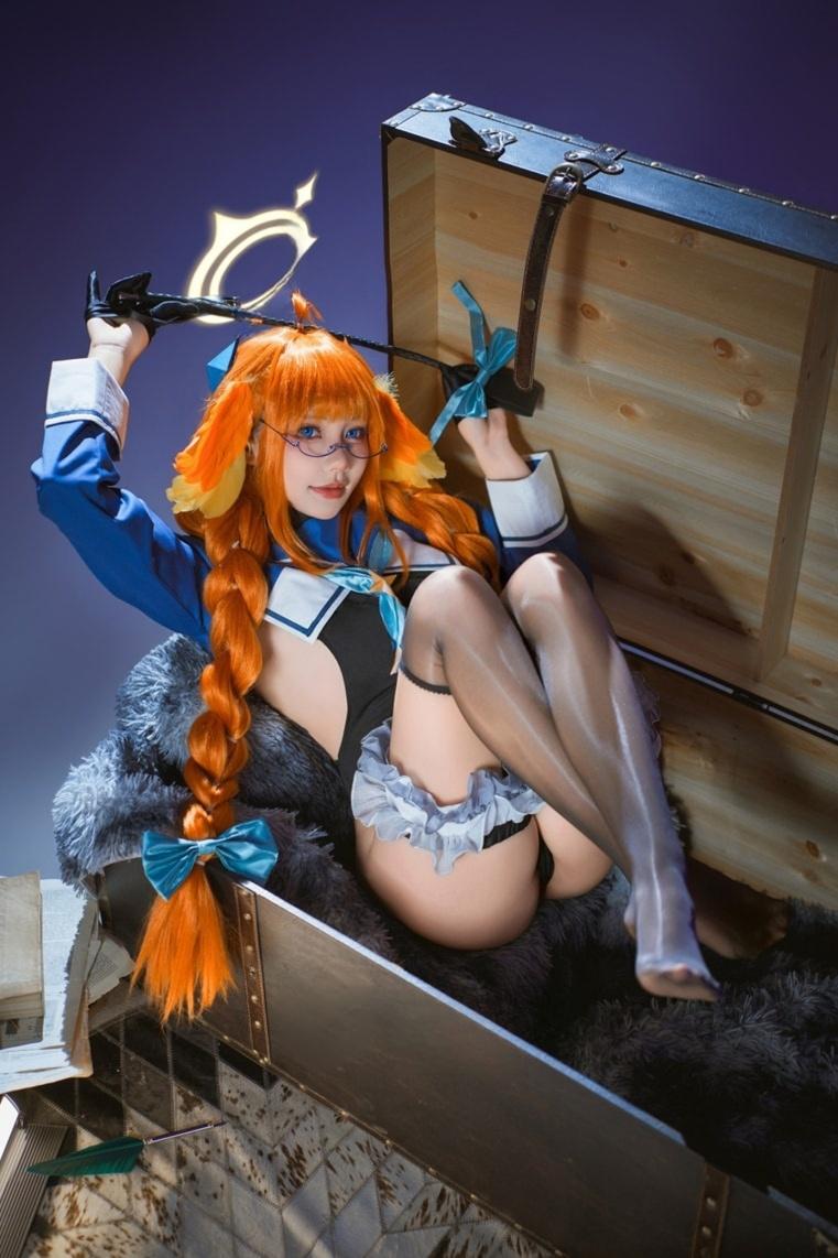 【完美coser】-是一只熊仔吗蔚蓝档案 圆堂志美子·邪恶女干部