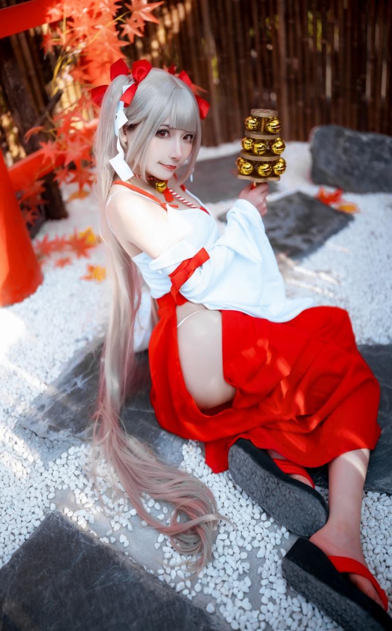 【快来一看】-是三不是世w –碧蓝航线 可畏巫女