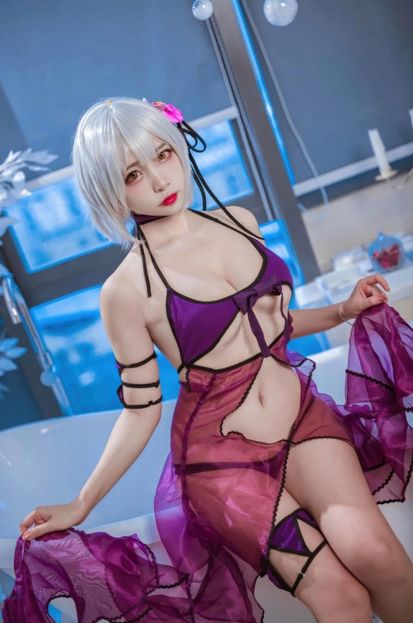 【coser推荐】-二佐Nisa –FATE-黑贞水着