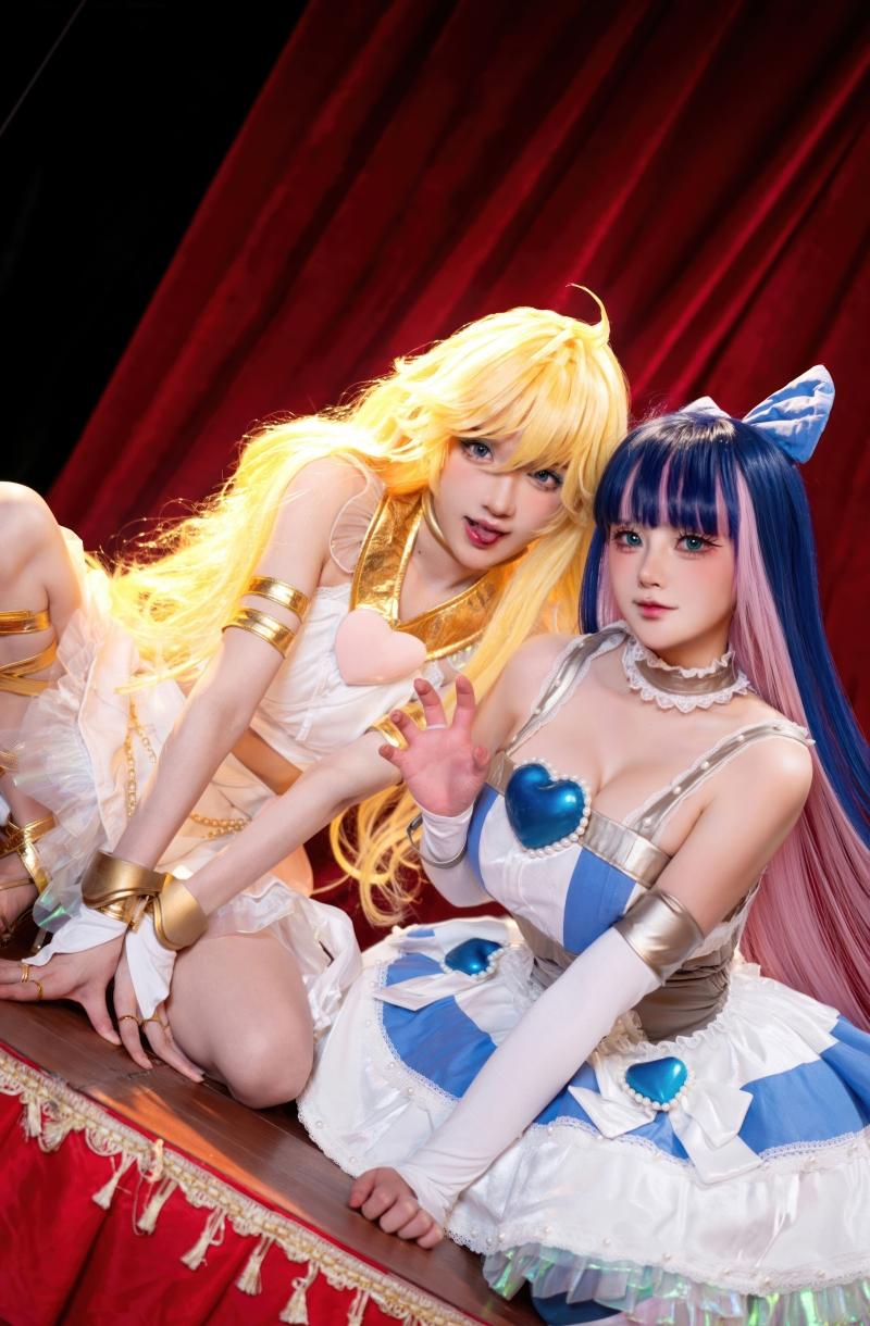 【超级漂亮】-阿包也是兔娘&038;苏苏苏Sofia 吊带袜天使【33P-418MB】