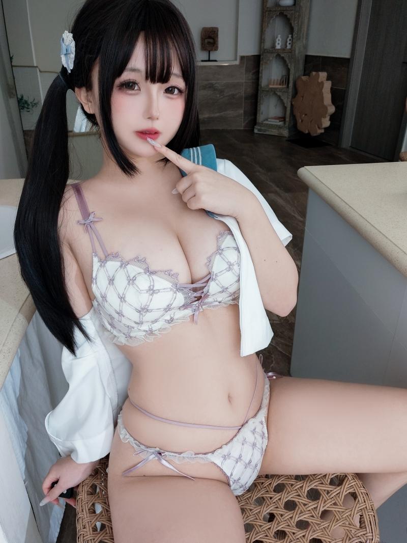 【值得珍藏】-日奈娇椎名莜 JK学妹【201P-11V-1.66GB】
