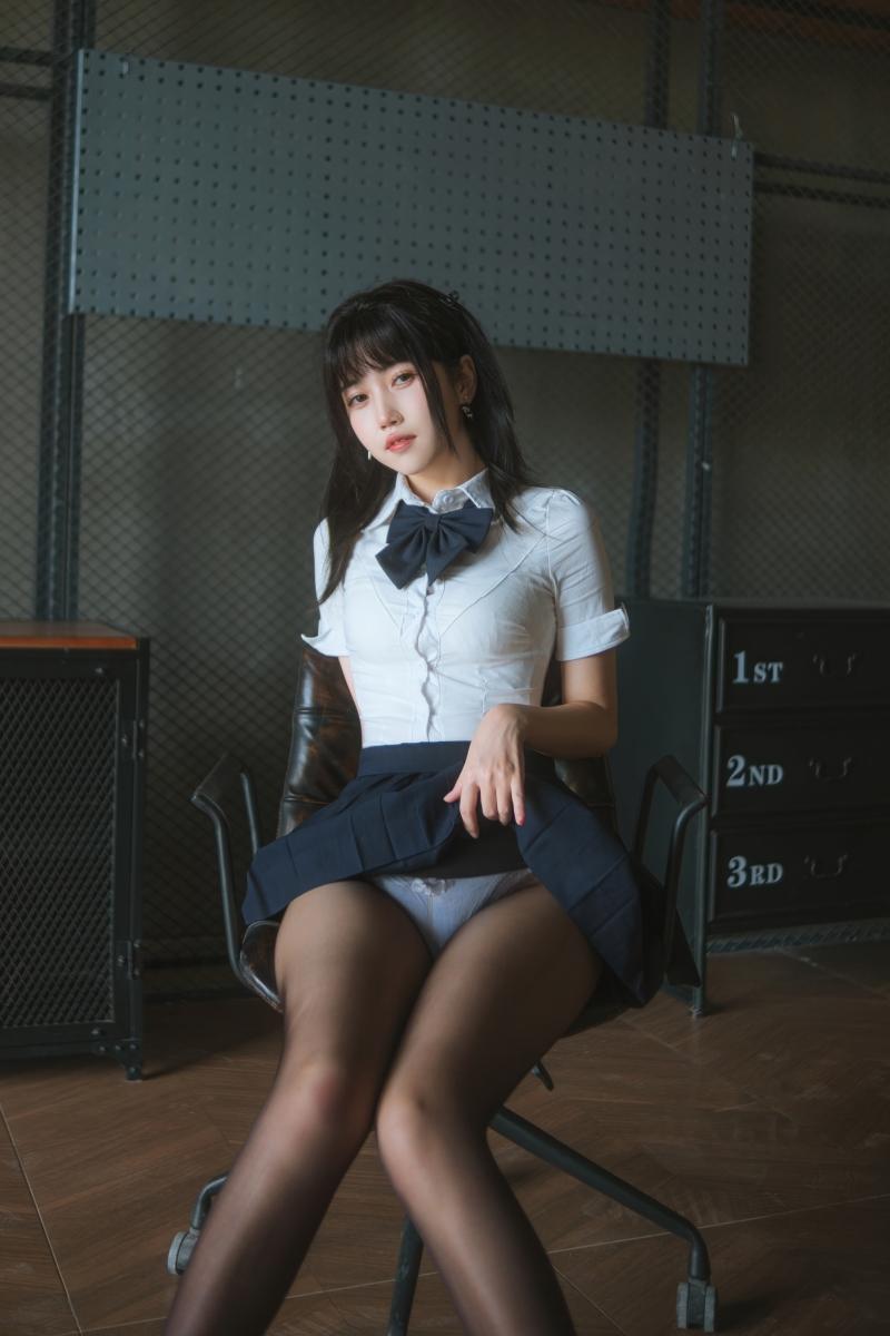 【精美作品】-不呆猫JK学妹户外【59P-390MB】