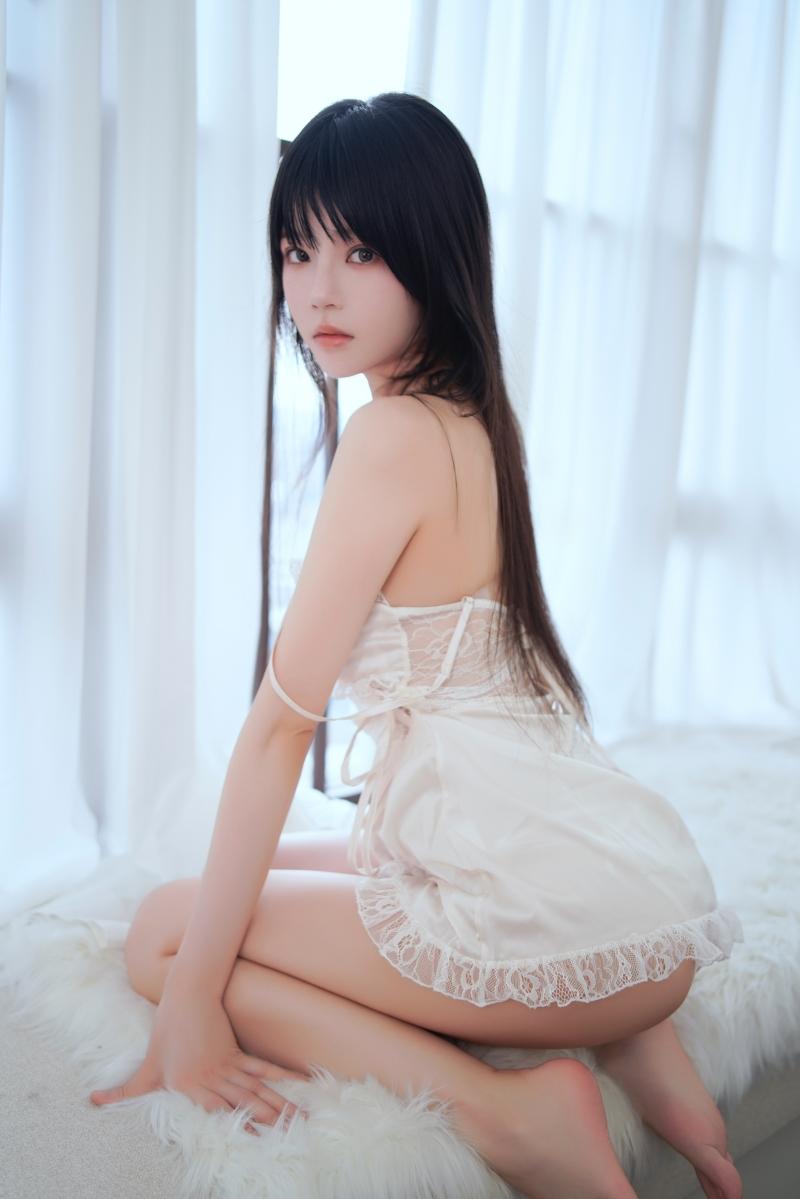 【精品资源】-桜桃喵奶油盛宴【29P-3V-2.63GB】