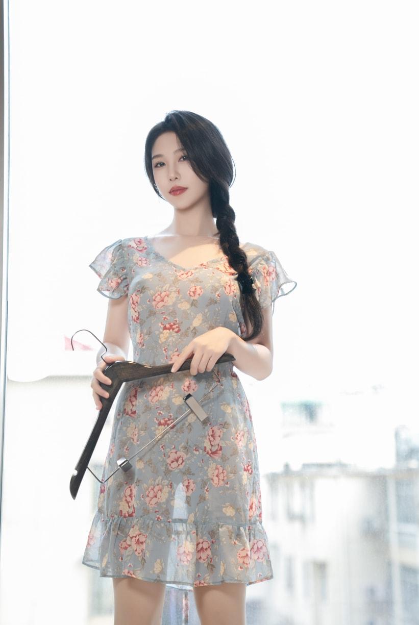 【coser推荐】-抖娘-利世 – 女裁缝量身定制