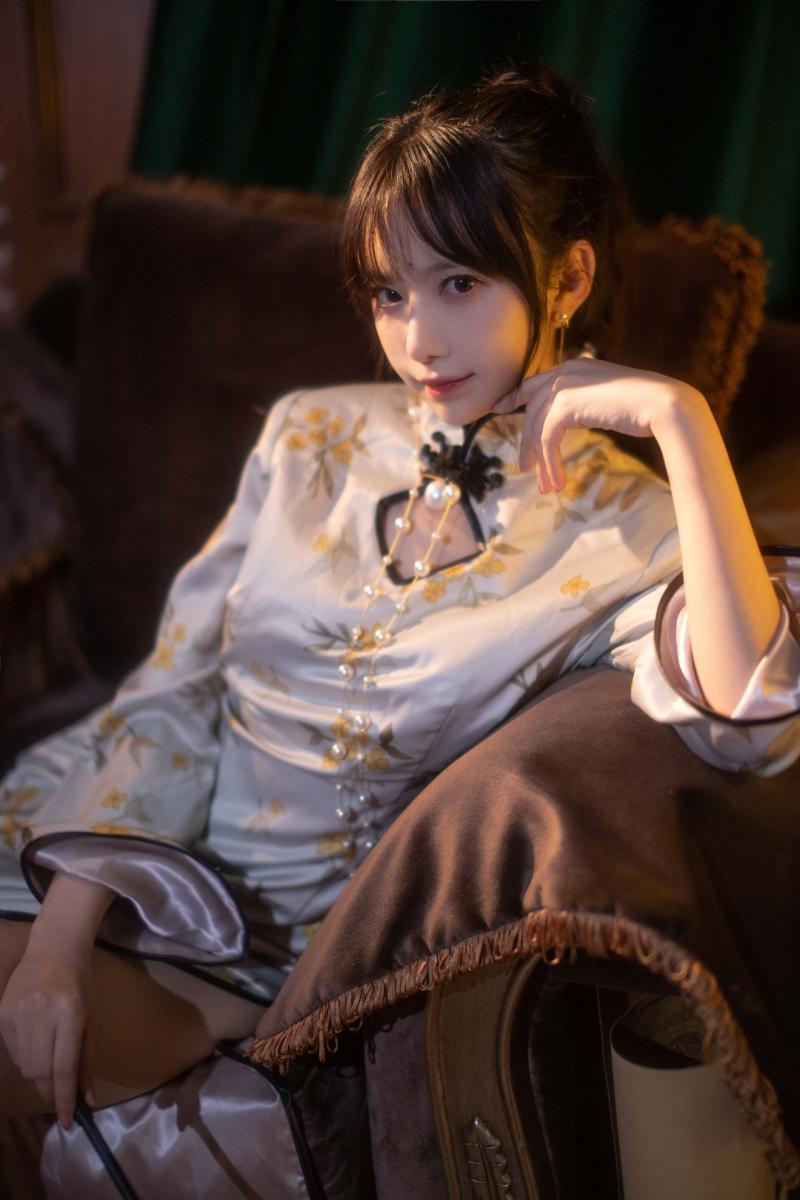 【值得一看】-Shika小鹿鹿 中秋旗袍【12P-95MB】 【值得一看】-Shika小鹿鹿 中秋旗袍【12P-95MB】